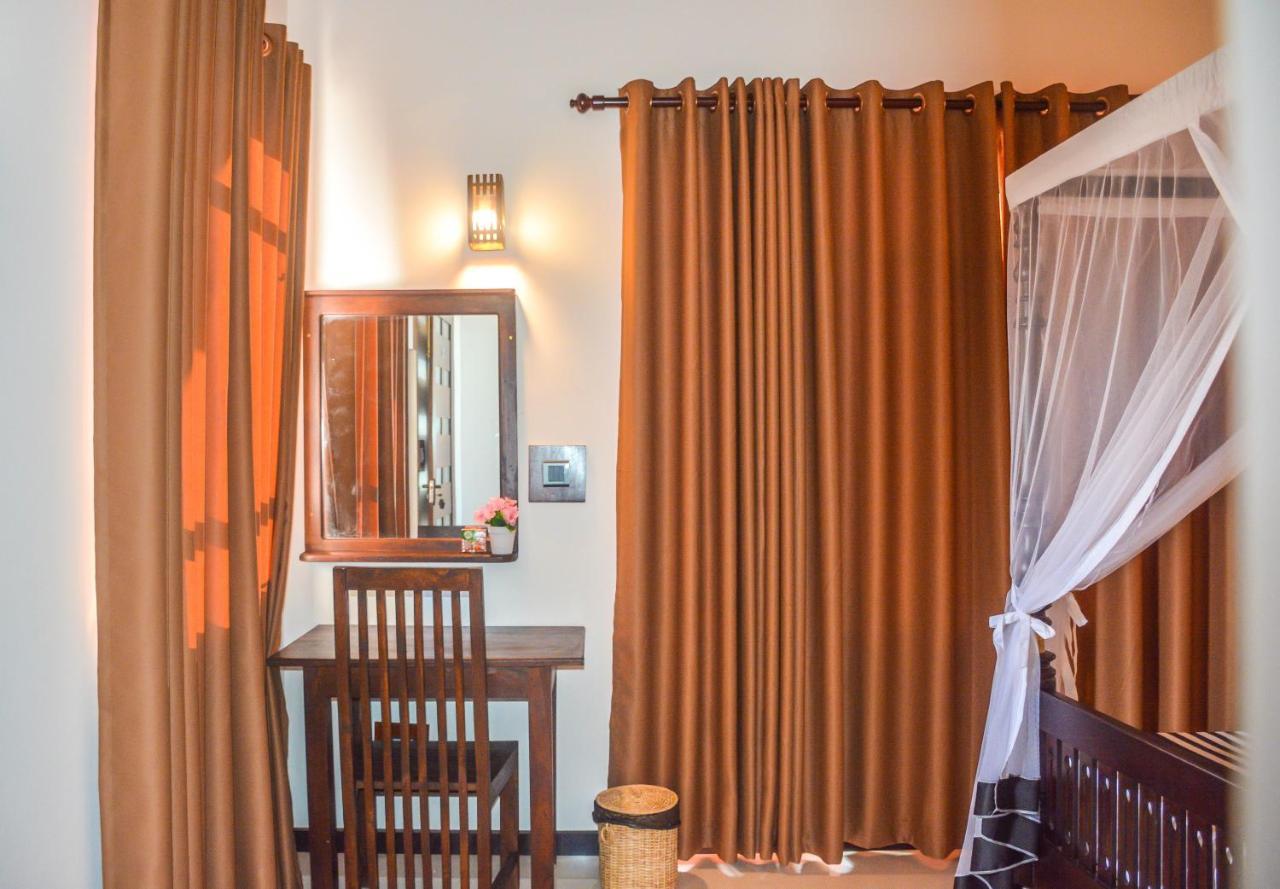 Janu Homestay Tangalle Exterior foto
