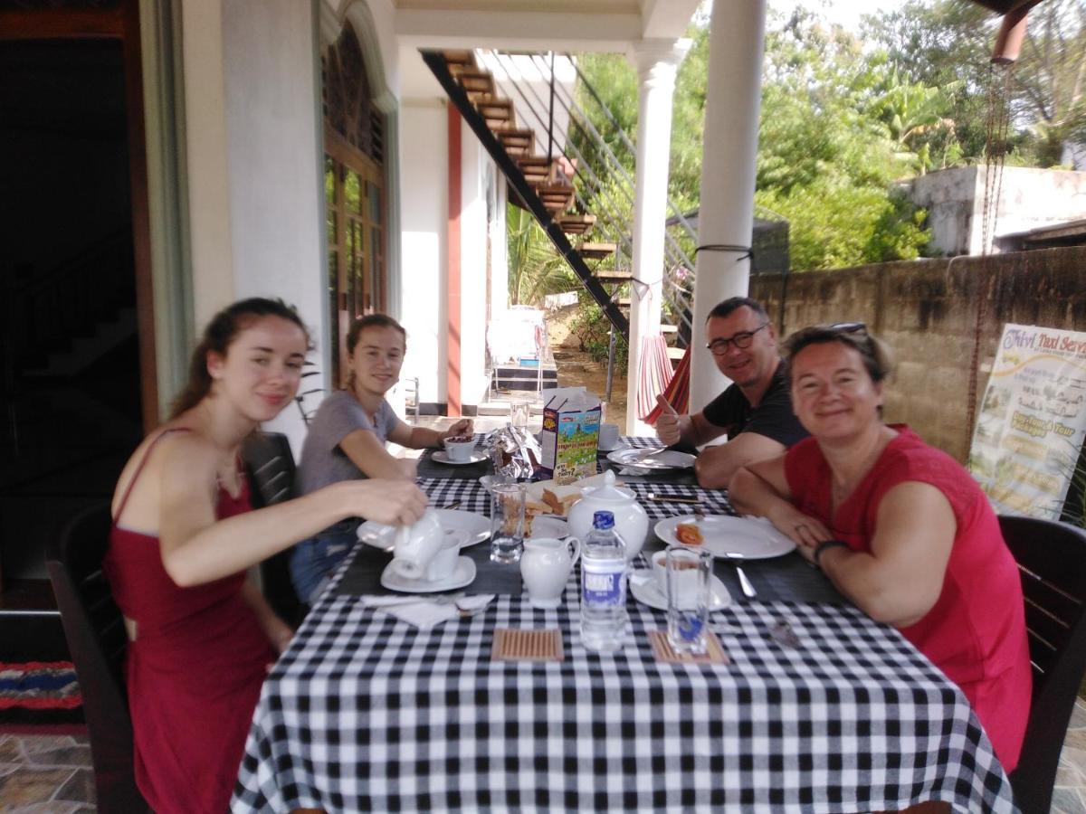 Janu Homestay Tangalle Exterior foto